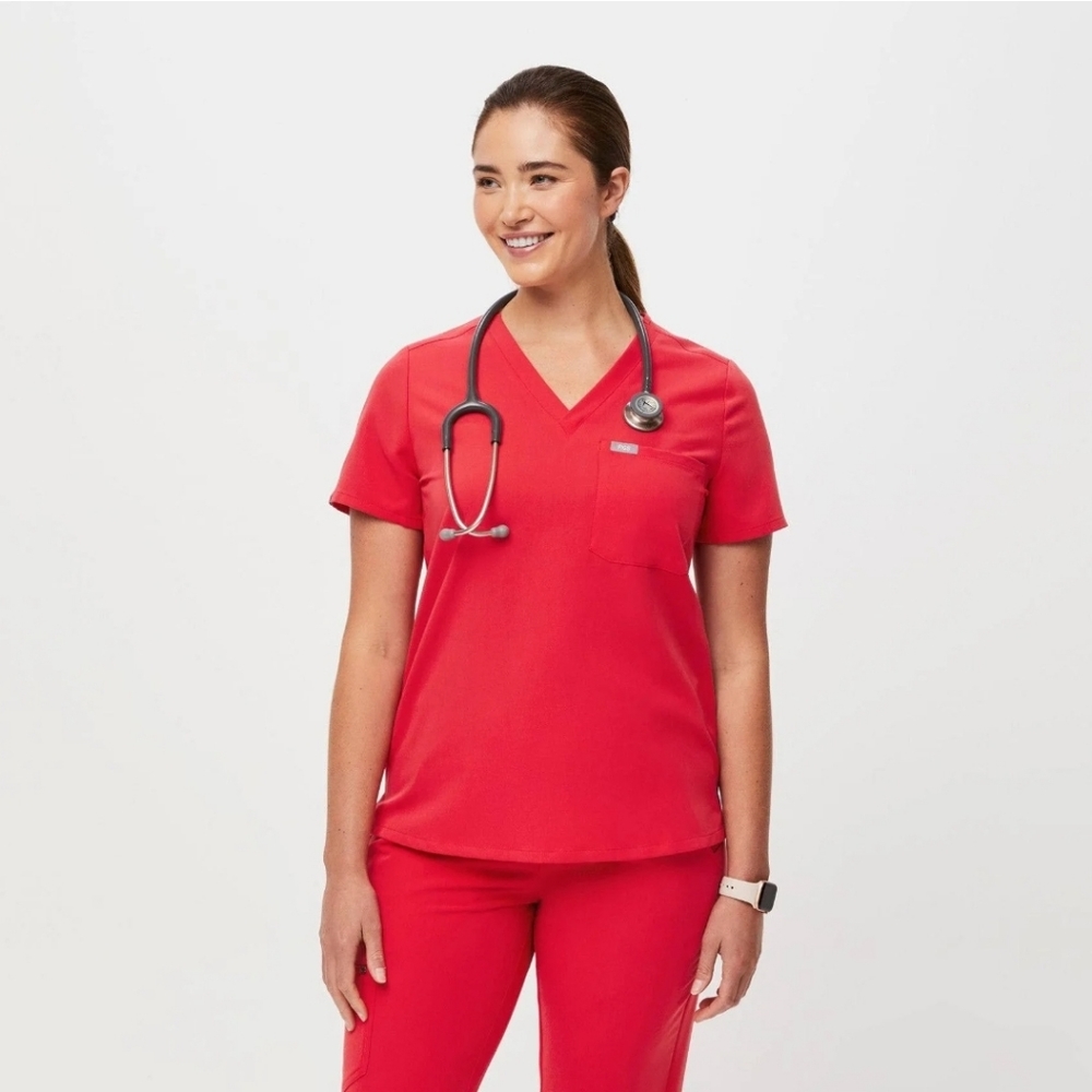 Figs Zamora Pop Red Medium Scrub Set ❤️